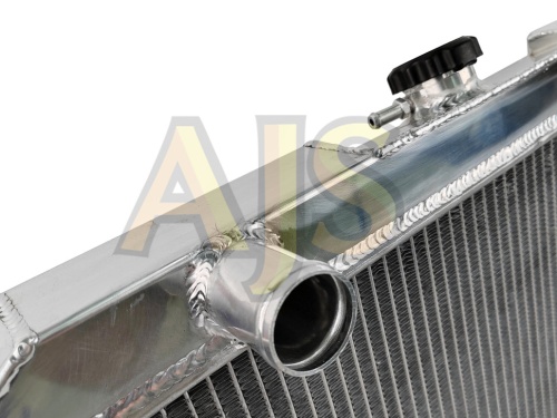 Радиатор алюминиевый MMC Pajero 4D56 40 мм AT AJS фото 6
