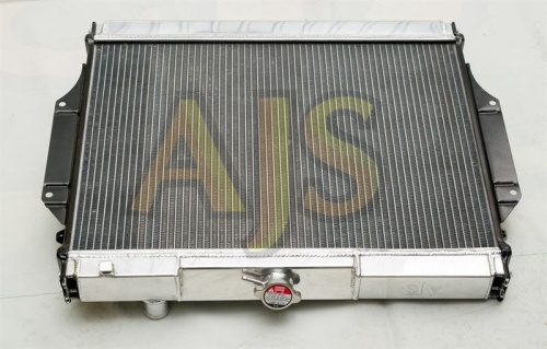 Радиатор алюминиевый MMC Pajero V43 6G72 40мм AT AJS фото 7